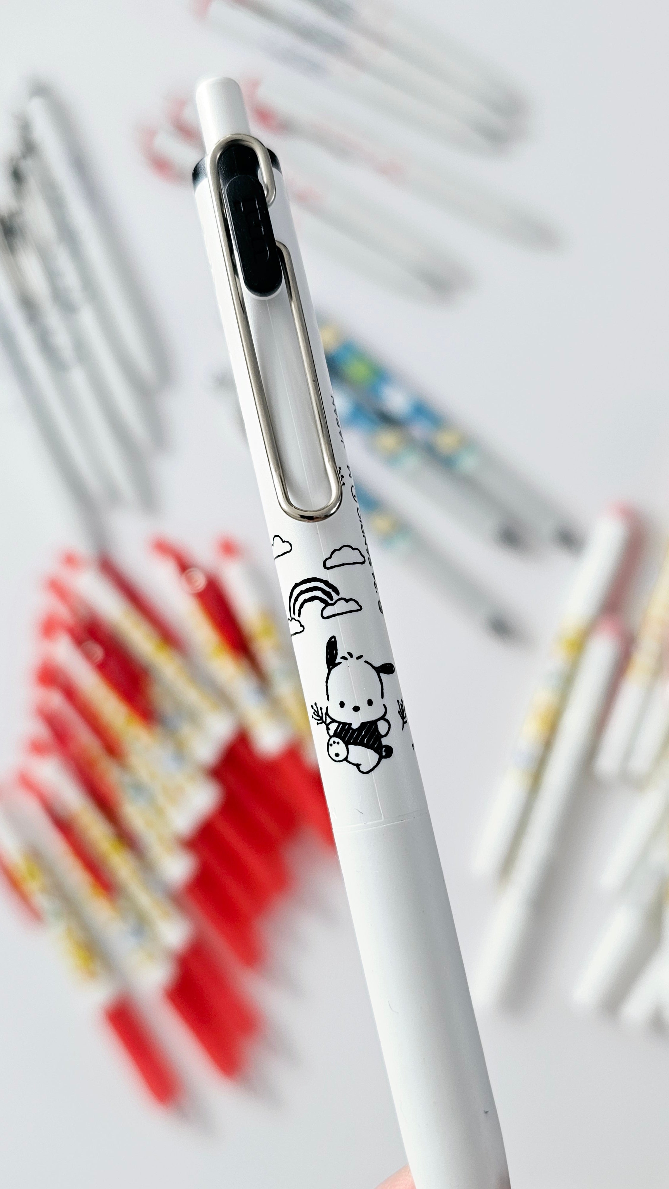 Pochacco Édition Limitée Noir Uni-Ball One — 0,38 mm